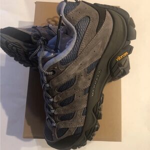 Merrell Moab III Women’s Hiking Boots Size 10 New!